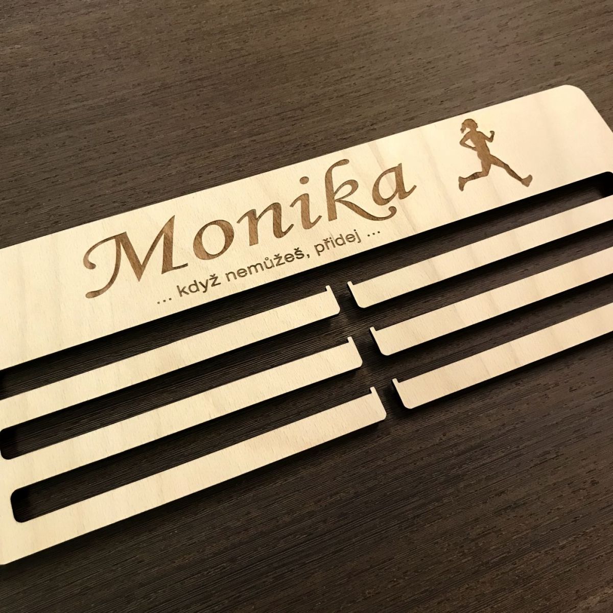 Věšák na medaile - malý