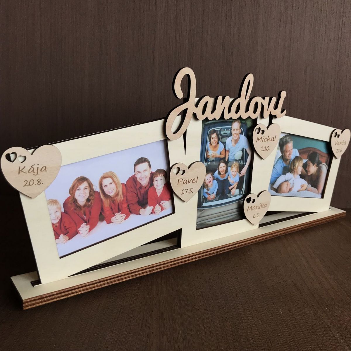 Rodinný rámeček na fotky se jmény a daty