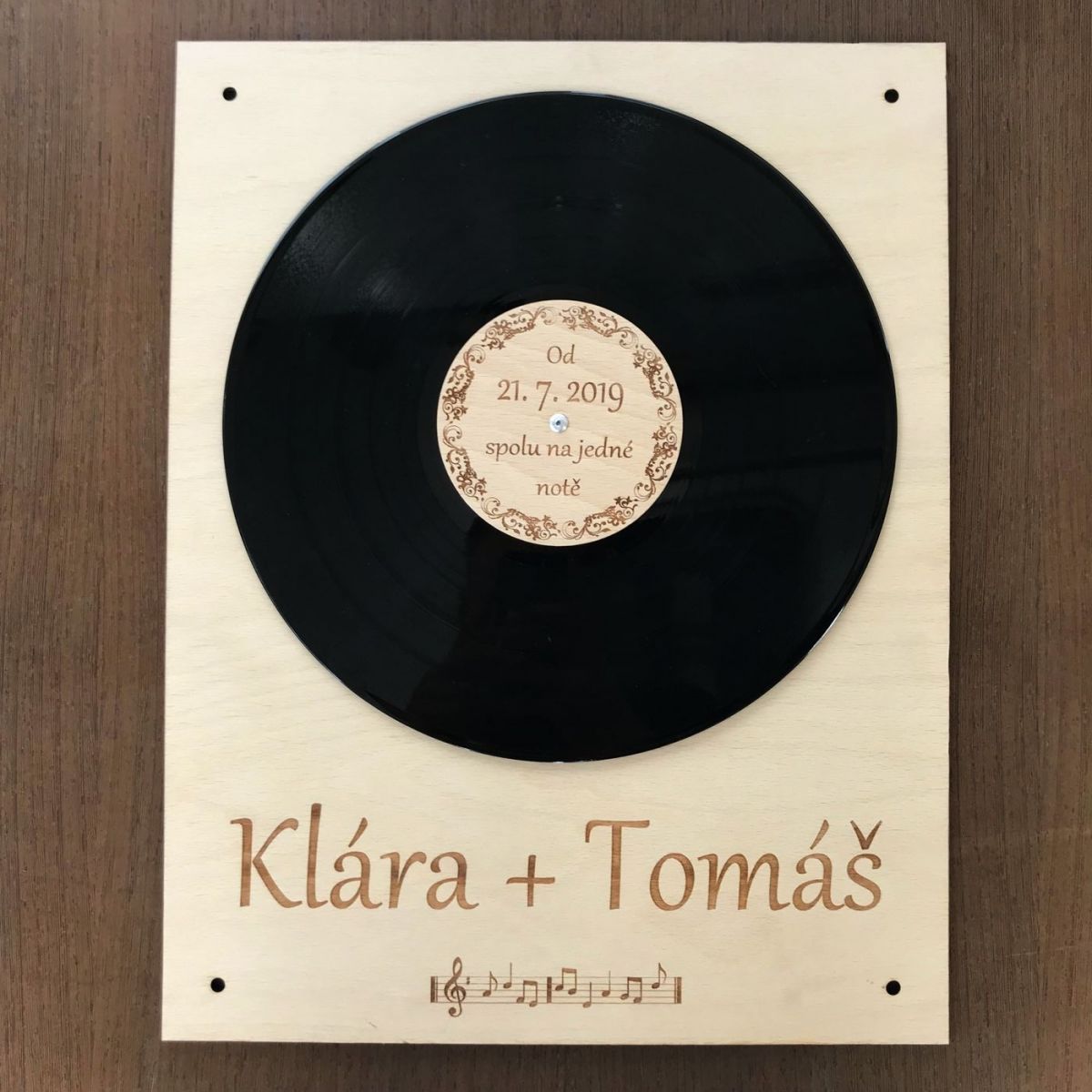 Gramofonová deska - kniha hostů (guestbook)