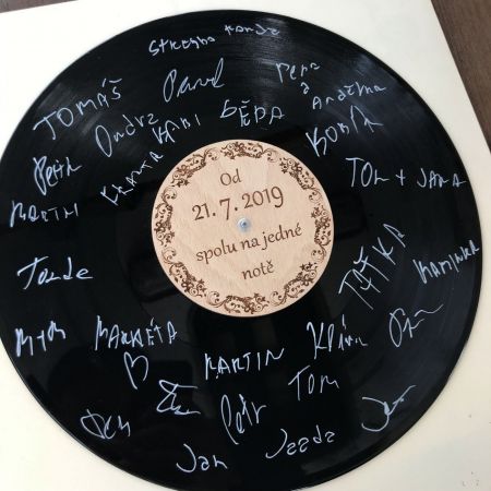 Gramofonová deska - kniha hostů (guestbook)